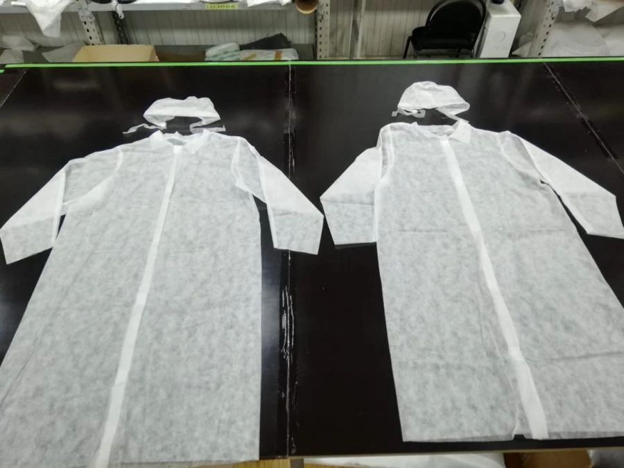 Medical clothing from nonwoven materials according to TU32.50.50-004-67798088-2021,Set consisting of: Disposable medical gown on