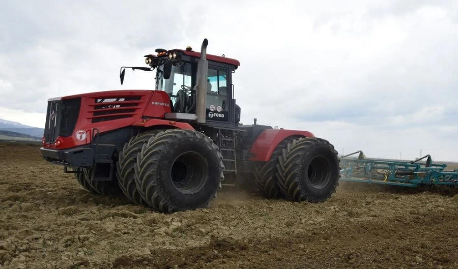 KIROVETS K-744R4 "STANDARD".