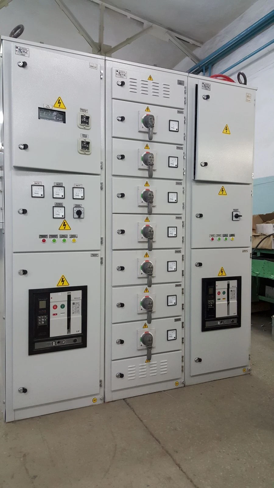 Low-voltage complete devices