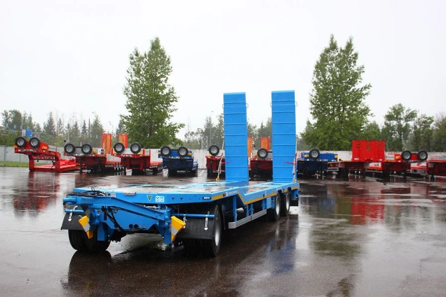 Tverstroymash trailer 83403 modification 834030-03, variant - with double folding hydraulic ramps