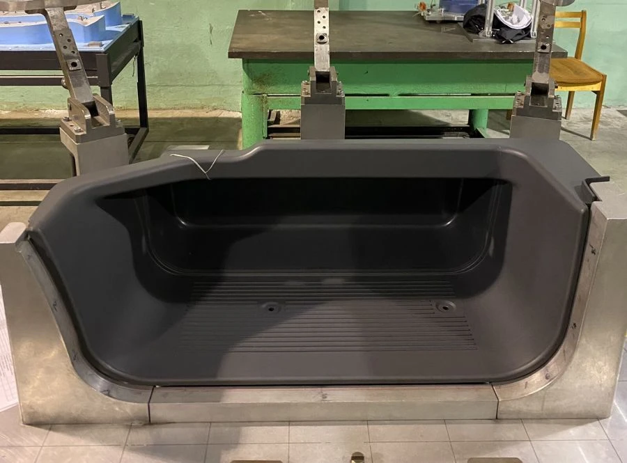Footrest decking left A21R23-5109037