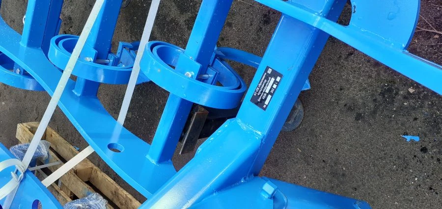 Block-modular universal cultivator KBM-15