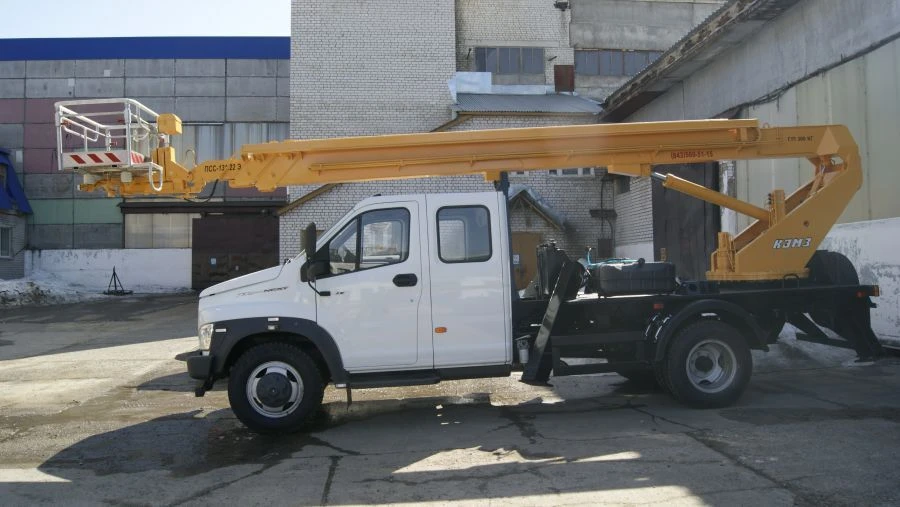 Hydraulic hoist model PSS-131.22E on chassis GAZ-C41R31, GAZ-C41R33, GAZ-C42R33.