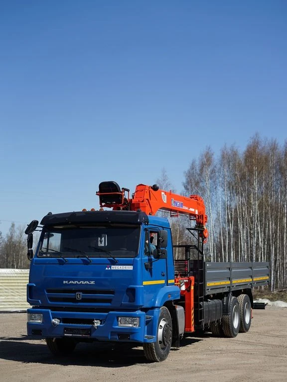 Special purpose vehicle with KMA type hydraulic loading crane on the basis of KAMAZ 65117 and its modifications 64K32N-UD