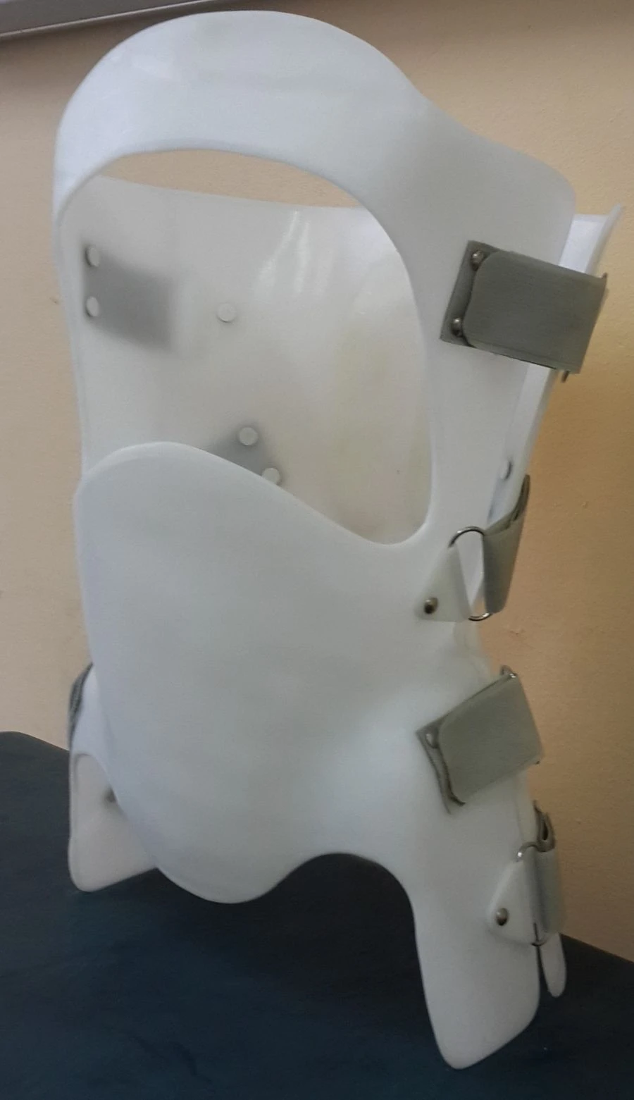 Rigid fixation corset