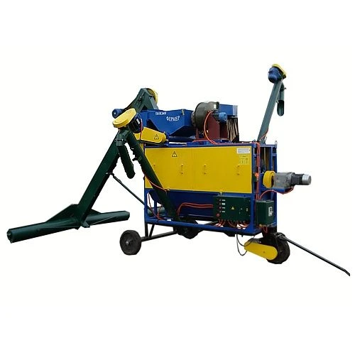 Universal self-propelled grain cleaning machine UZM-10/5S