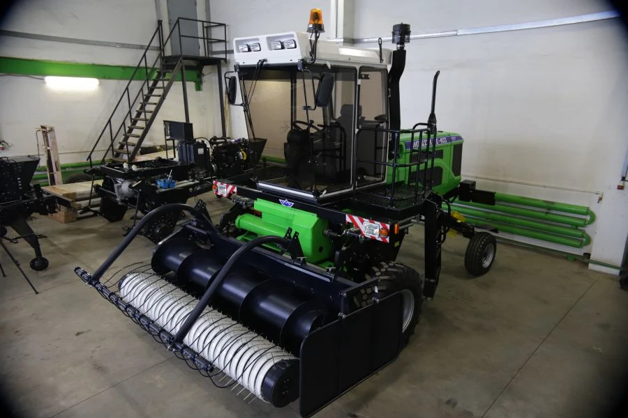 Roller shredder model E-318