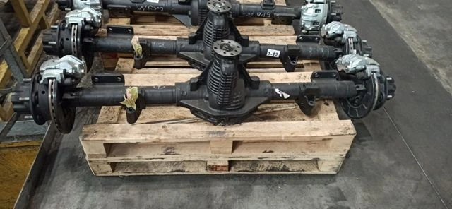 Rear axle with cam brake 23.2400012-30