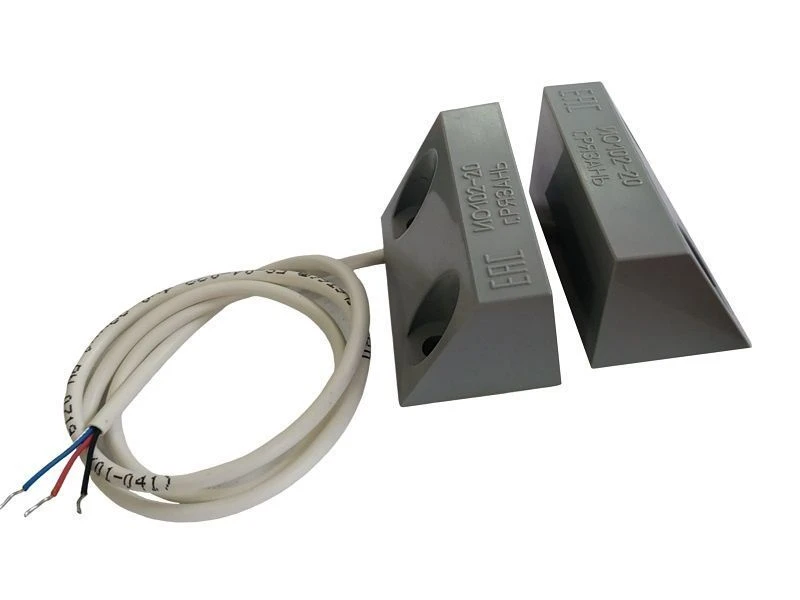 Magnetic contact point detectors IO 102-20 B3P