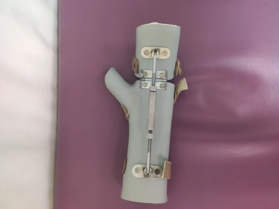 Wrist joint device AR3-01