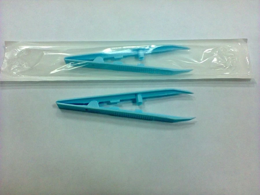 Single-use sterile 125 mm pointed polymer forceps