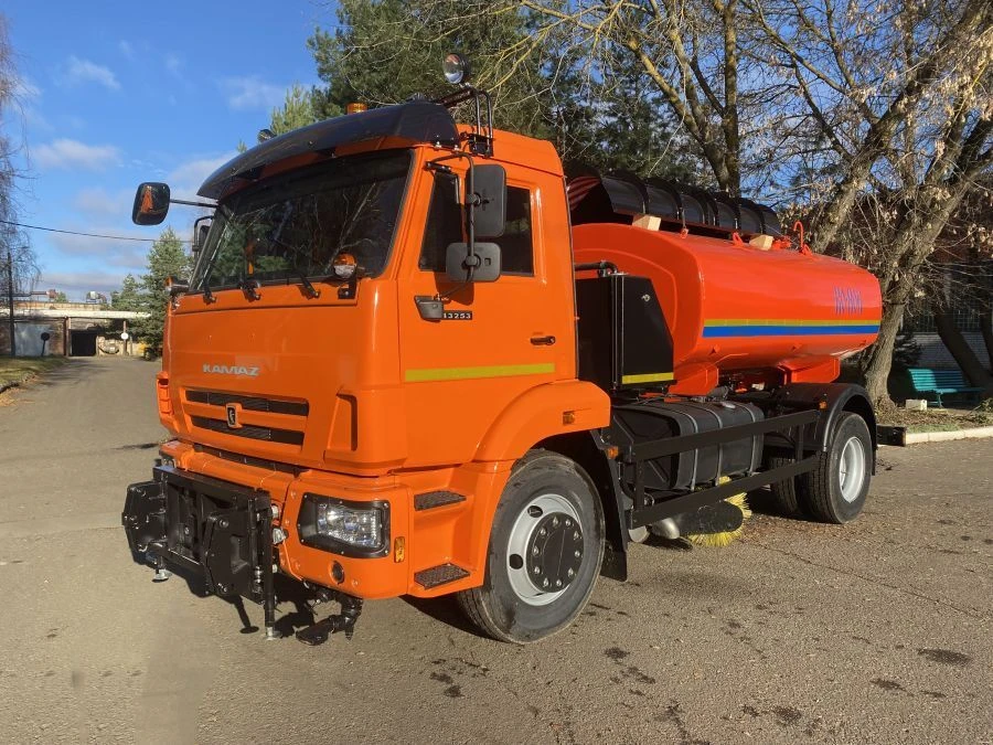 Road combined machine KO-806-01 (on the basis of KAMAZ chassis: 43253-G5)