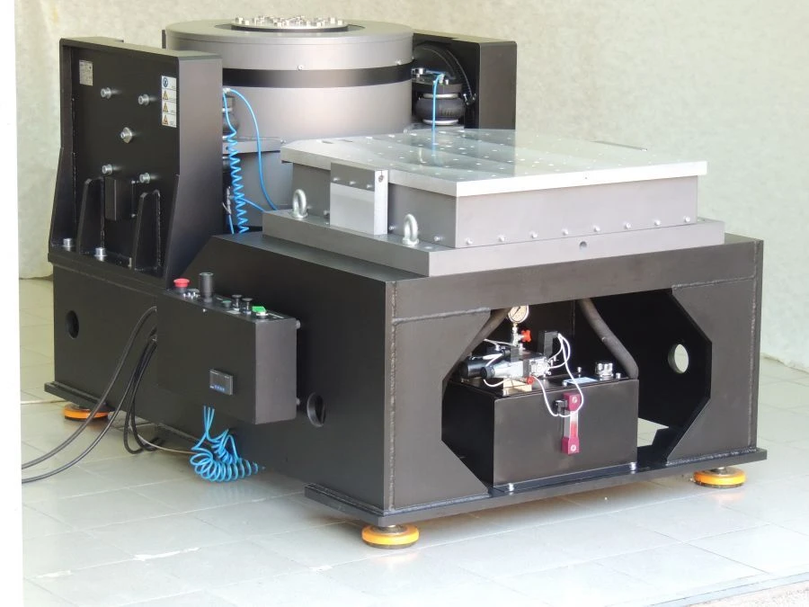 Vibrating electrodynamic test rig Vibrotron VS253