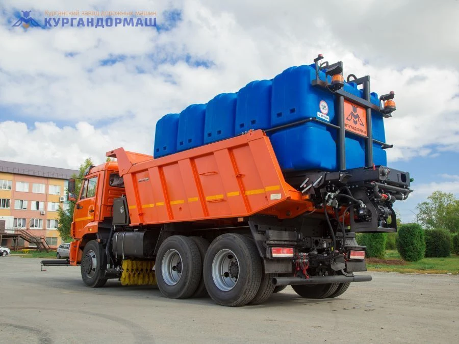 Combined sweeping machine MD-651