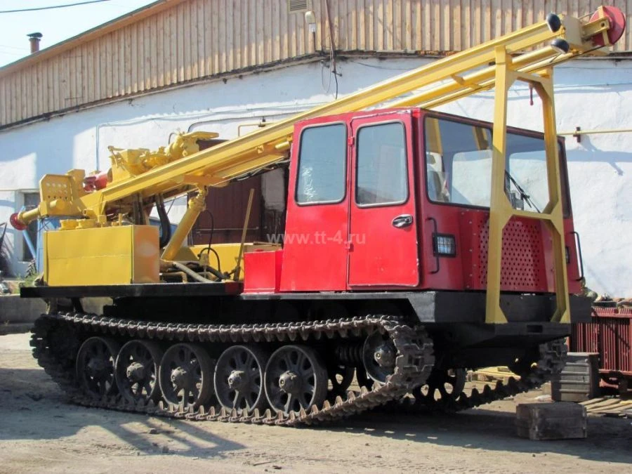 Crawler tractor TSN-4-URB