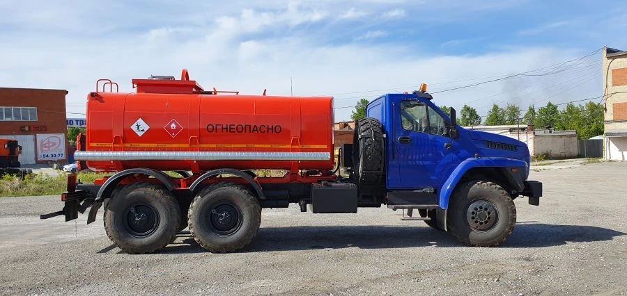 Tank truck for transportation of oil and oil products ACN 4671L2-10 on the basis of Ural 4320-6951-74 chassis.