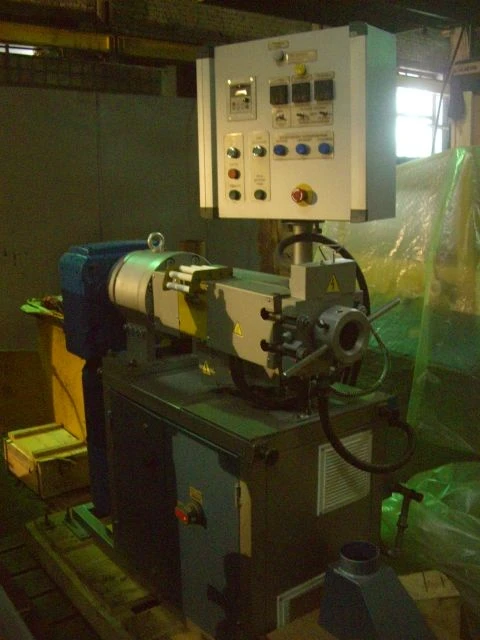 Single worm rubber processing machine MCHT-63/6-P-CHB
