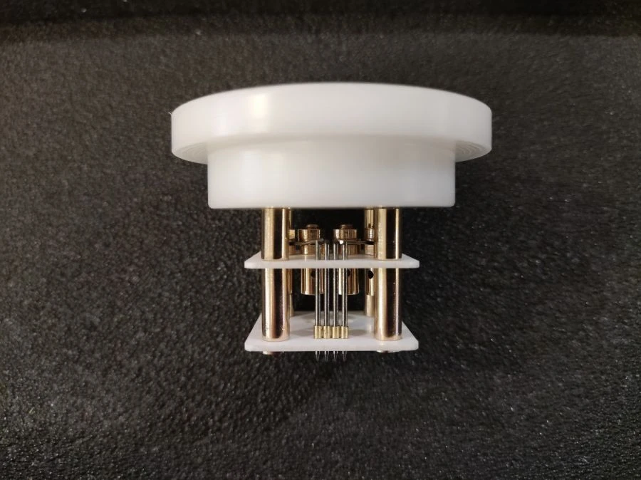 Four-probe head IG-4-300