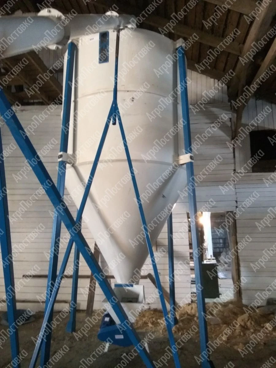 Accumulative product hopper BPN-3,5