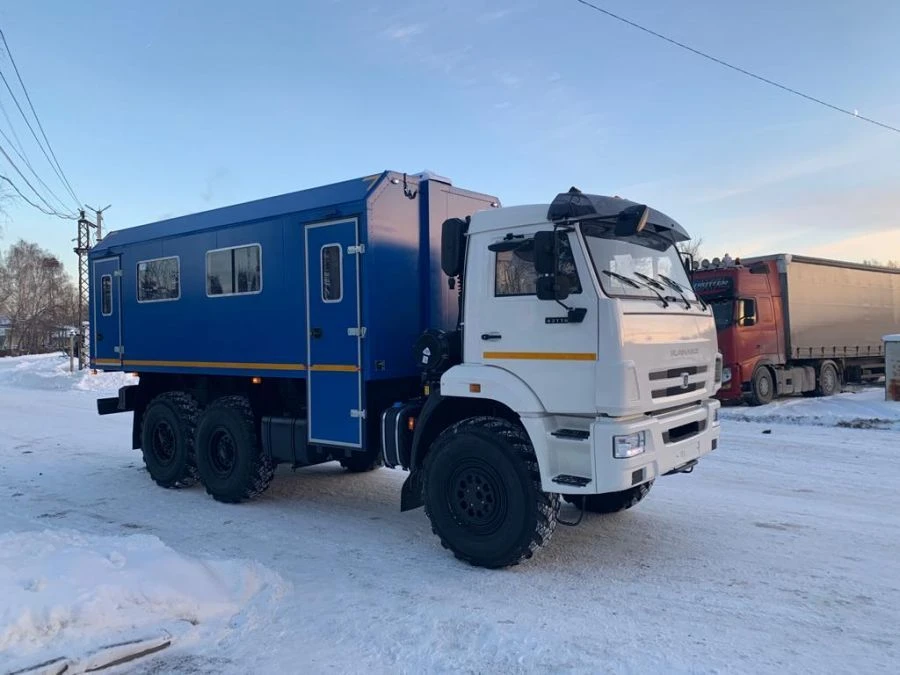 Shift road repair workshop model 520102 on KAMAZ-5350-D5 chassis