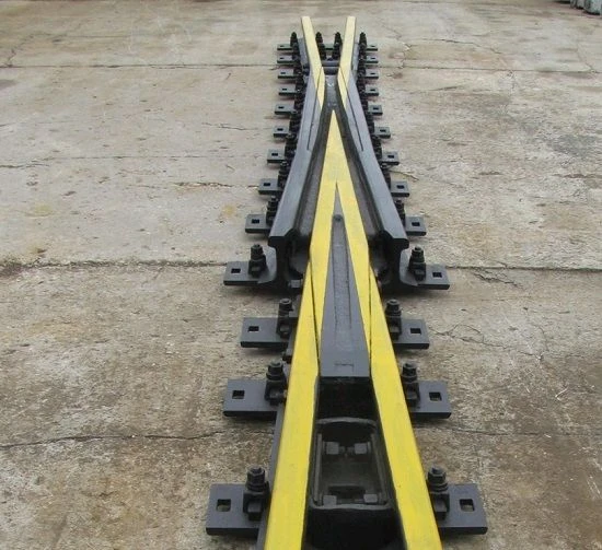 2434.04.010 Cross rail type P65 grade 1/9