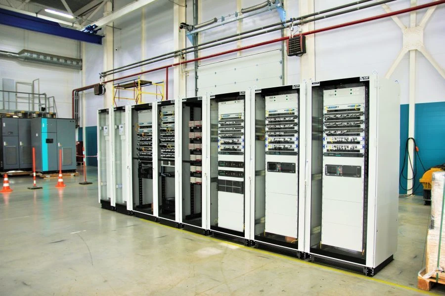 Complexes of software and hardware "CAR AT".