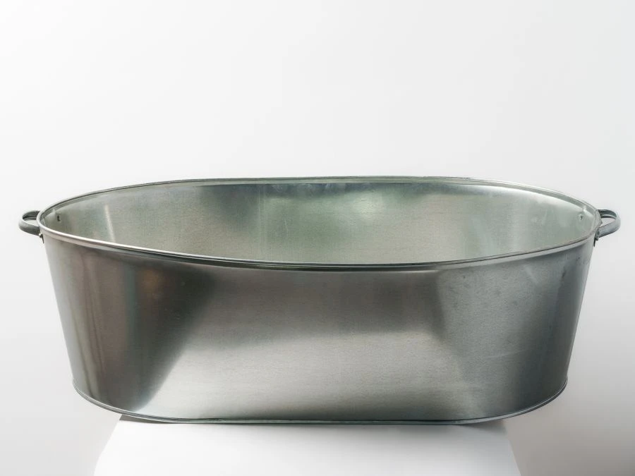 Galvanised bathtub 100l