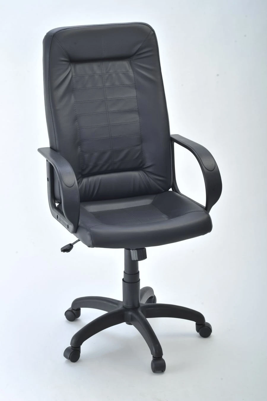 Mongoose chair