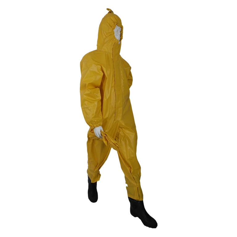 Set of protective clothing resistant to chemical impact