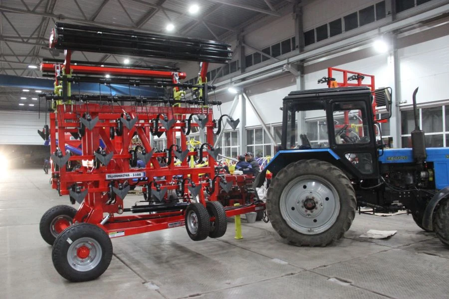 Medium seedbed cultivator "Tillermaster 3300"