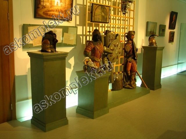 Museum podium on metal frame ASKomplekt