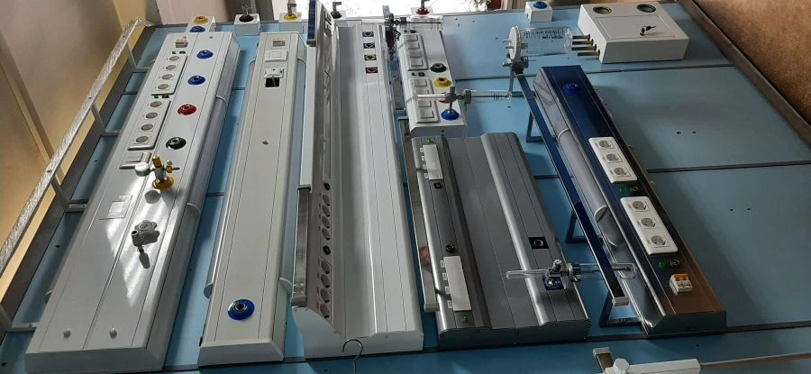 Gas distribution consoles KGR, models: KGR-1XXX, KGR-2XXX, KGR-35X, KGR-45X with accessories