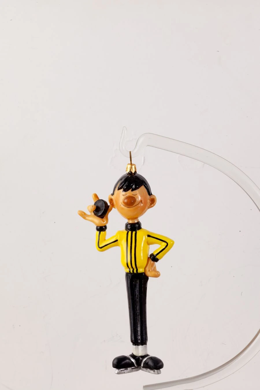 Licence Christmas tree toy made of glass "Judge with puck"