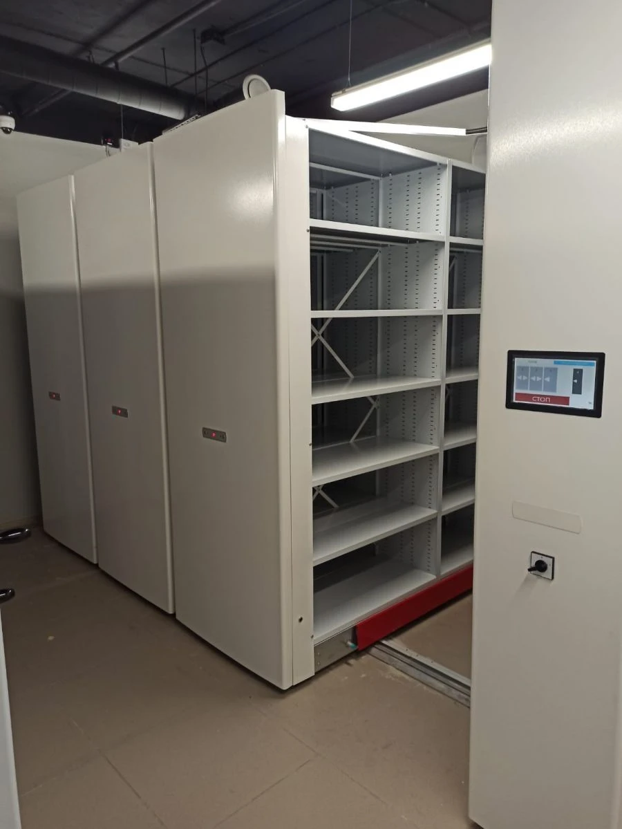 Electrified rack with electronic control