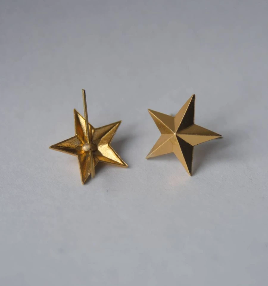 Gold-coloured metal star with diameter of 20 mm for military personnel, TU 9675-191-08836809-2012, Izv. 1,2,3,4