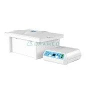 Installation for ultrasonic mechanised pre-sterilisation cleaning of medical instruments with light and sound indication
