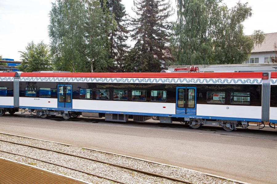 Electric train car EGE2Tv passenger motorised model 62-4560.01