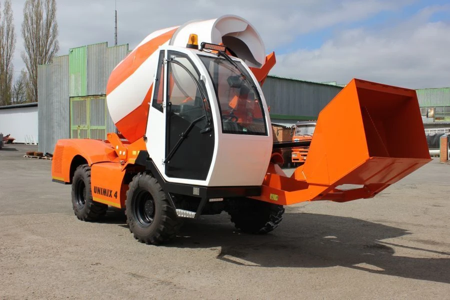 Universal concrete mixing machine "UNIMIX-4"