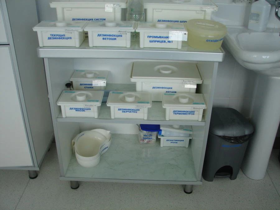 Medical table-table for disinfectants