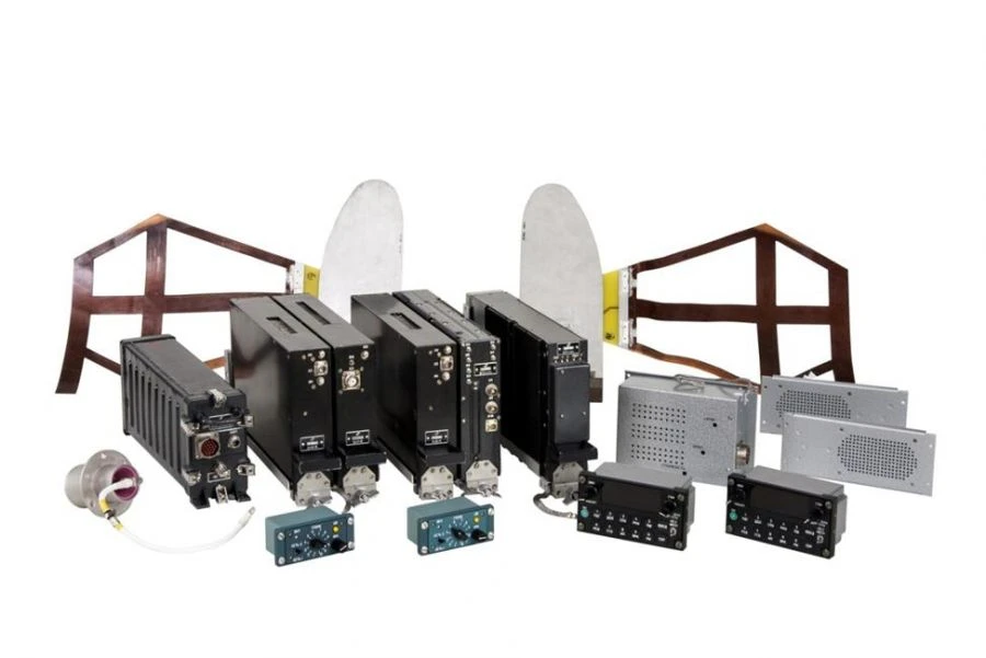 Onboard communication complex S-404