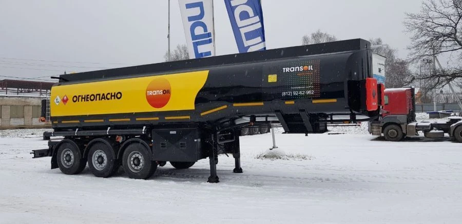 Tank semi-trailer for transport of oil products model 96391