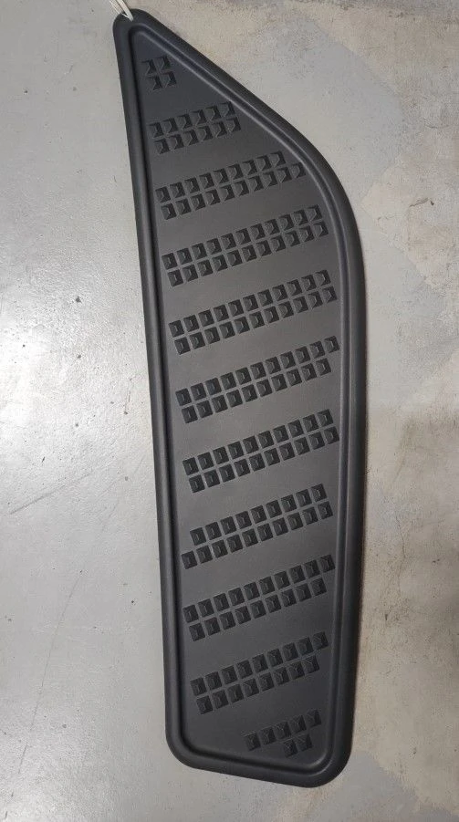 UC1A11-8403508 Rear right anti-slip lining