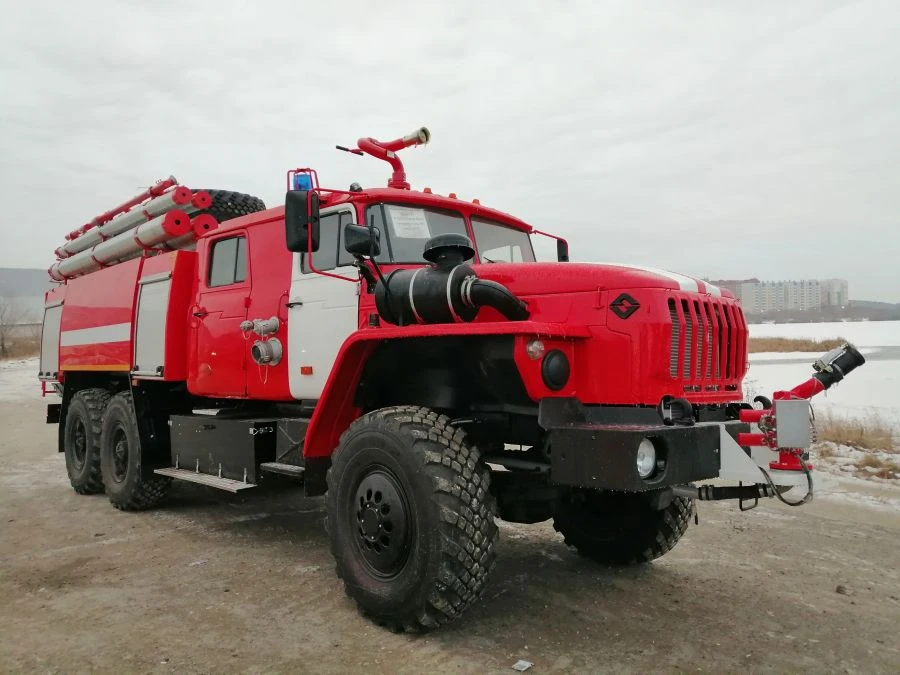 Aerodrome fire fighting truck AA-8,0/(30-60)(4320)