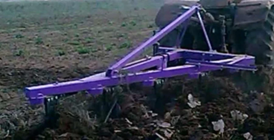 Mounted plough PLNU-5-35PV