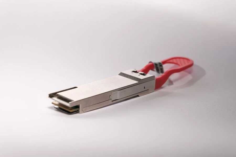 NR-QSFP-100G-ER4-L-LC2 Optical Transceiver