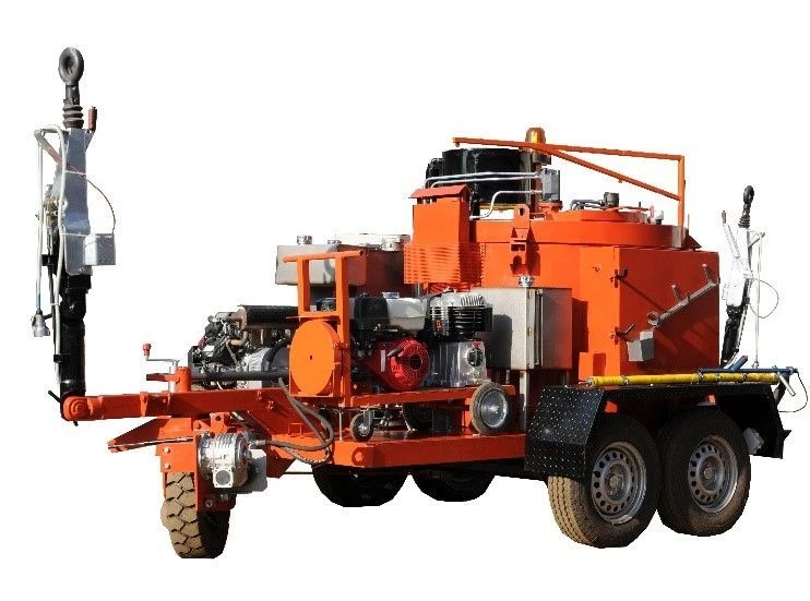 Equipment for filling joints and cracks in asphalt concrete pavements melting and pouring machine Self-propelled Hydraulic Basti