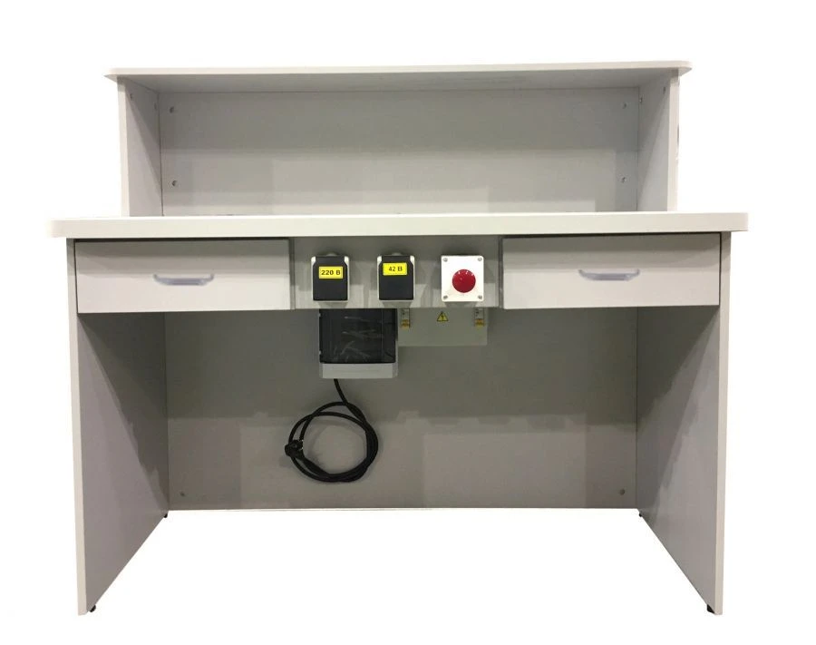 Demonstration table with superstructure