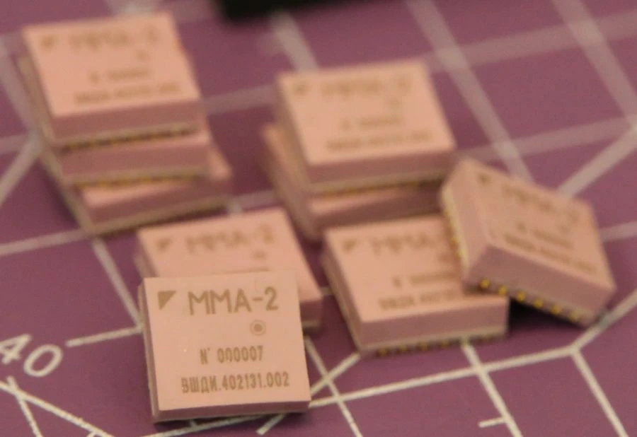 Micromechanical linear acceleration sensor MMA-2