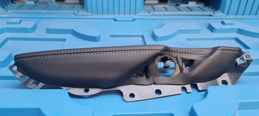 2808657TCB - 8450041362 XGF left rear door upholstery armrest BLACK