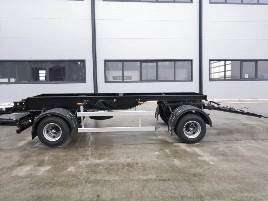 Universal trailer model 780989 on Axle Aggregate 61.68.361.059QS with ABS HSFALM 9010-15 V36 ECO-PLUS with maximum permissible l